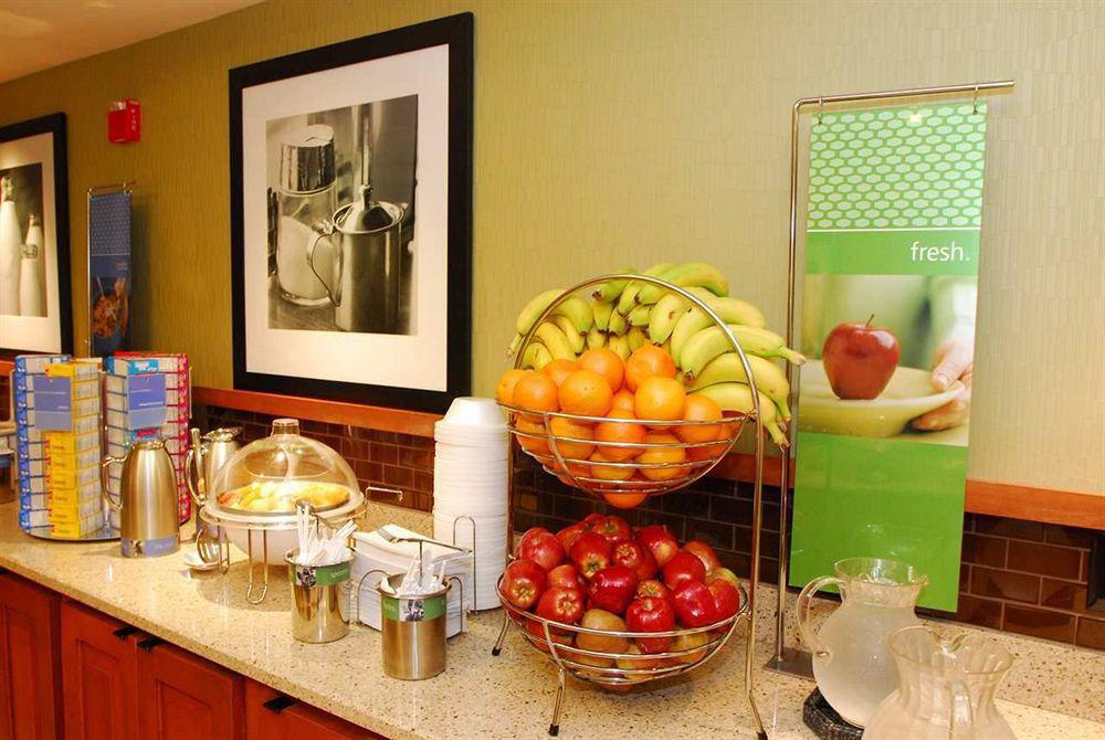 Hampton Inn Rehoboth Beach Restaurant photo