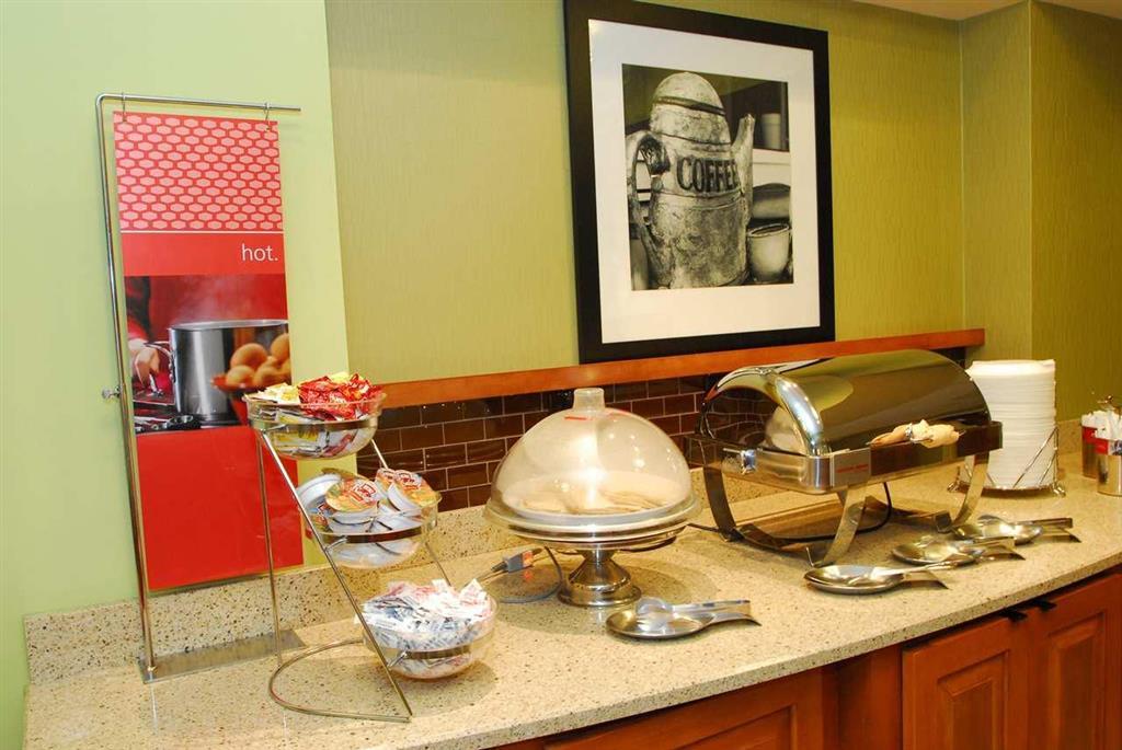 Hampton Inn Rehoboth Beach Restaurant photo